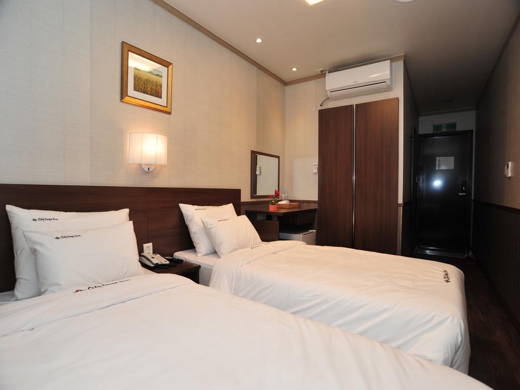 Global Inn Seoul Dongdaemun City Days Inn Habitación foto
