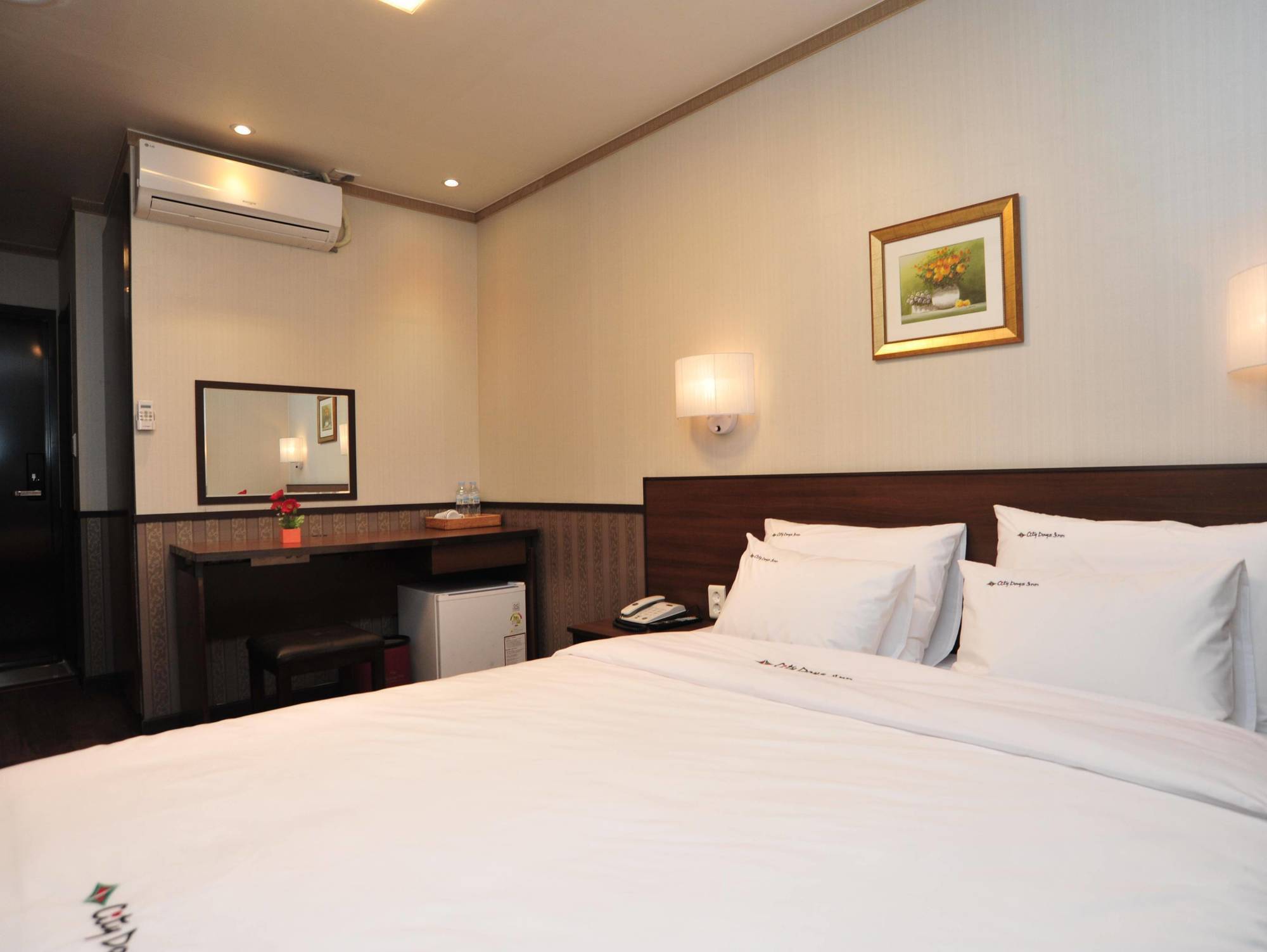 Global Inn Seoul Dongdaemun City Days Inn Exterior foto