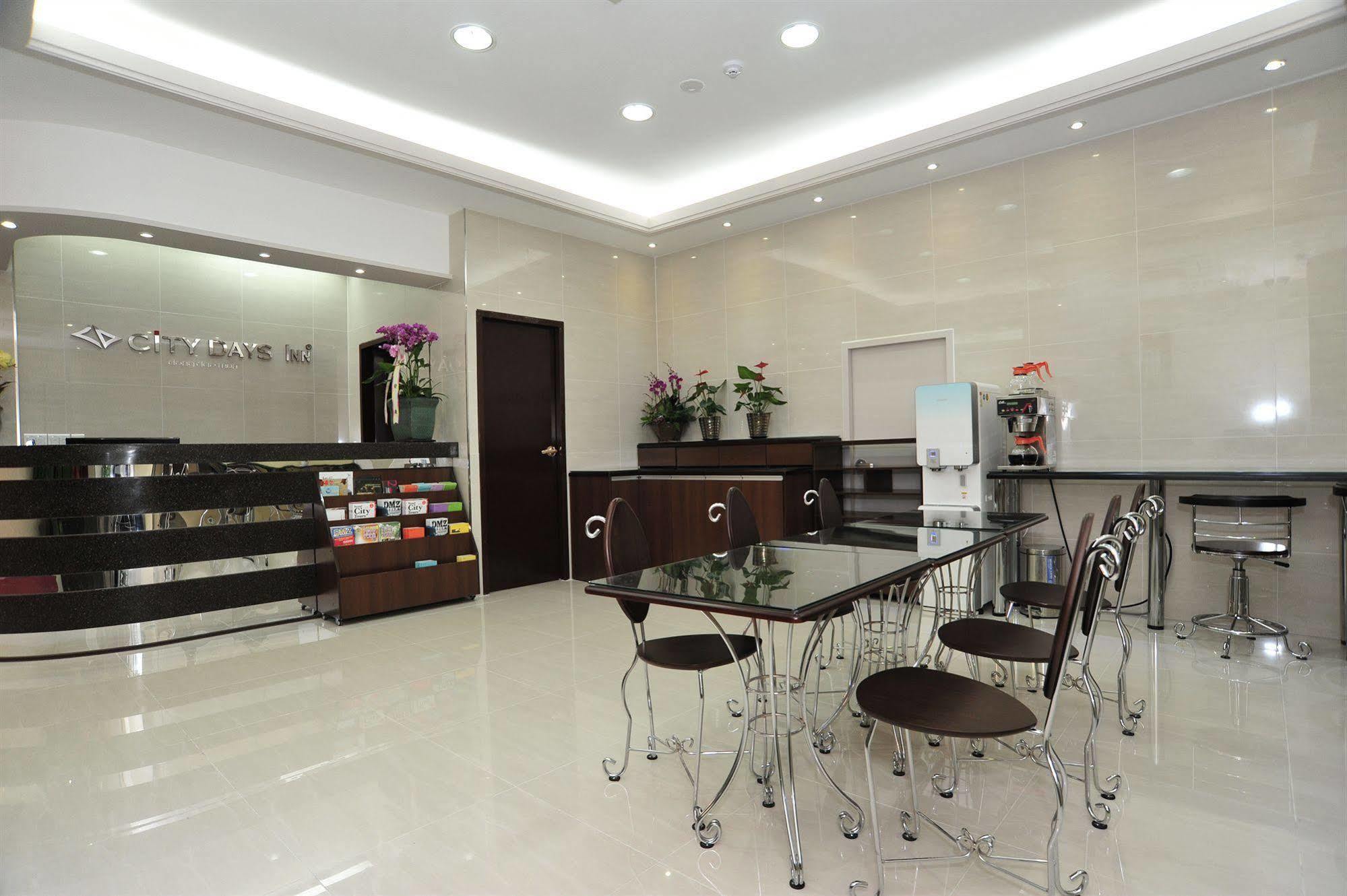 Global Inn Seoul Dongdaemun City Days Inn Exterior foto